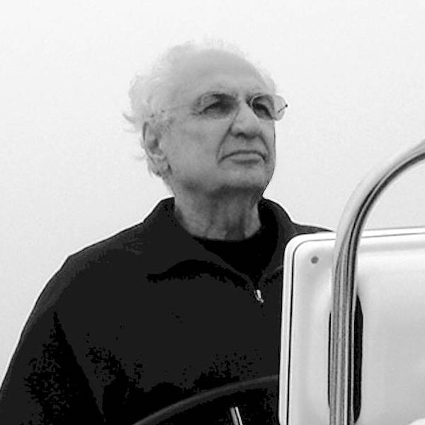 Frank Gehry フランク・ゲーリー
