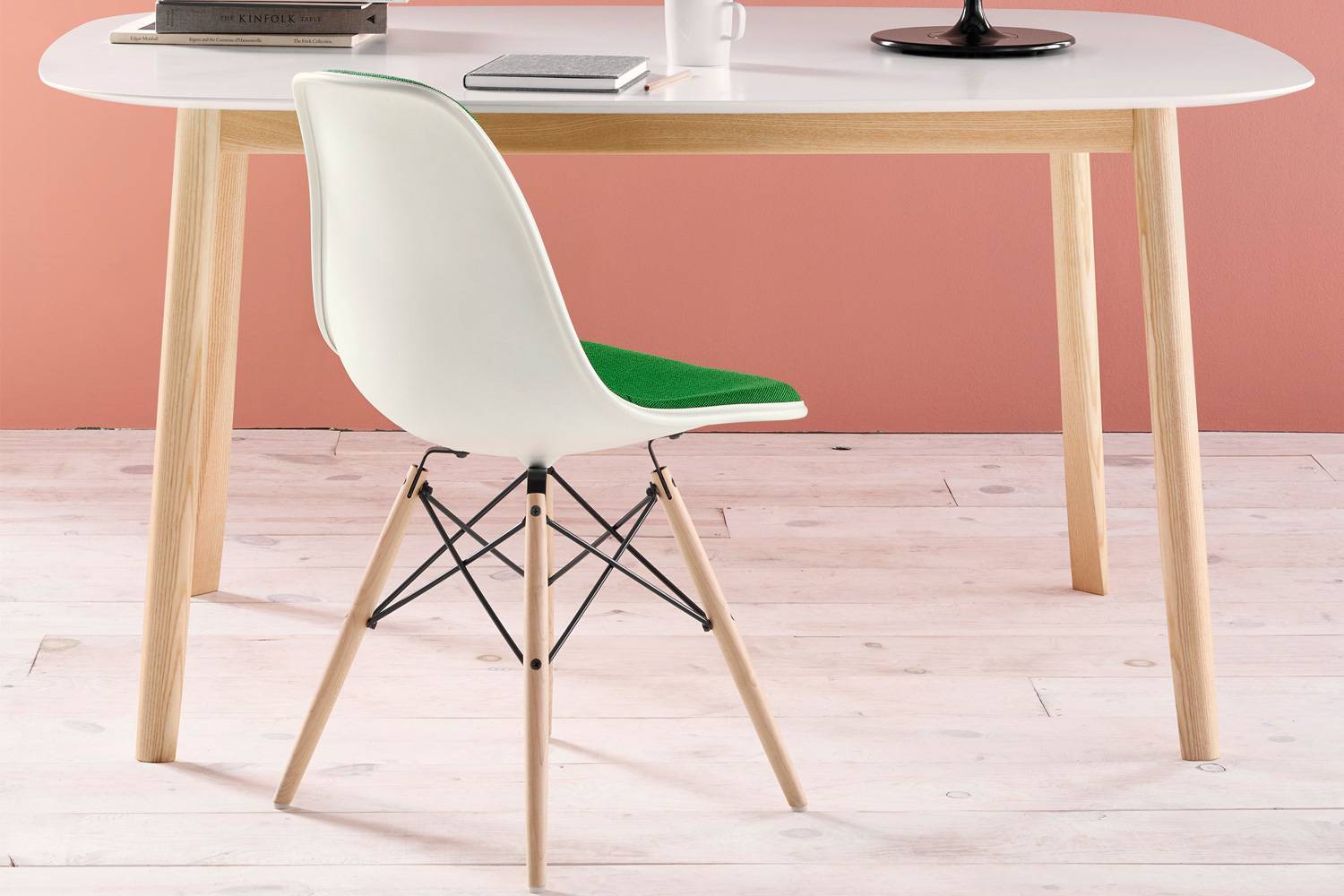 【いしてます】 HermanMiller DSW サイドシェルチェア チェア 椅子 白 2 ェアです